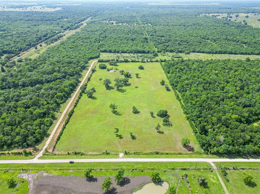 2015 County Road 740, Damon, Texas image 25