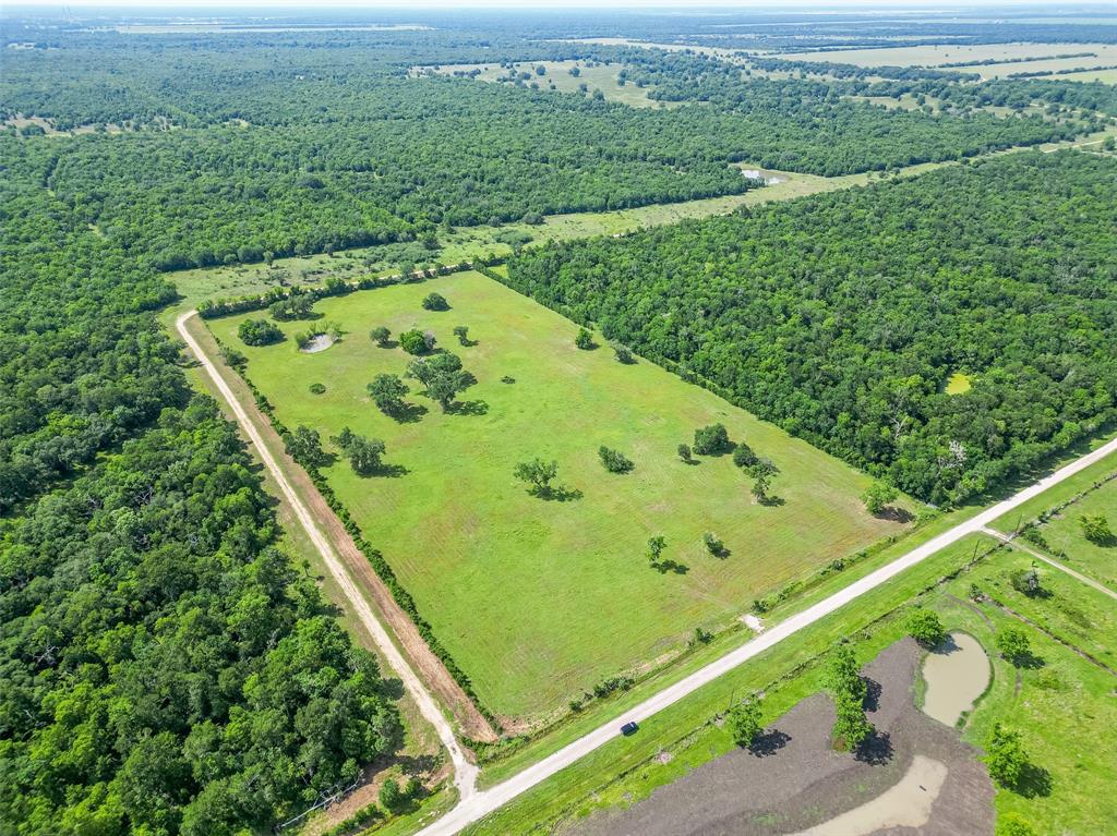 2015 County Road 740, Damon, Texas image 27