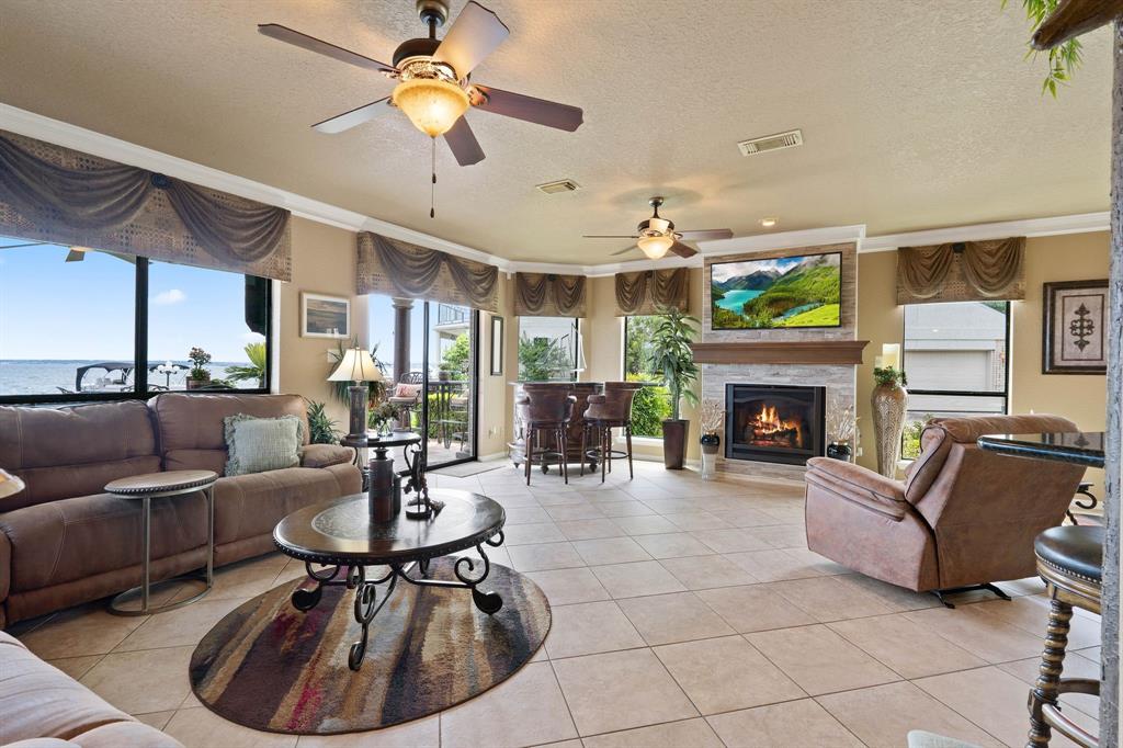 2117 Gunwale Circle, Willis, Texas image 5
