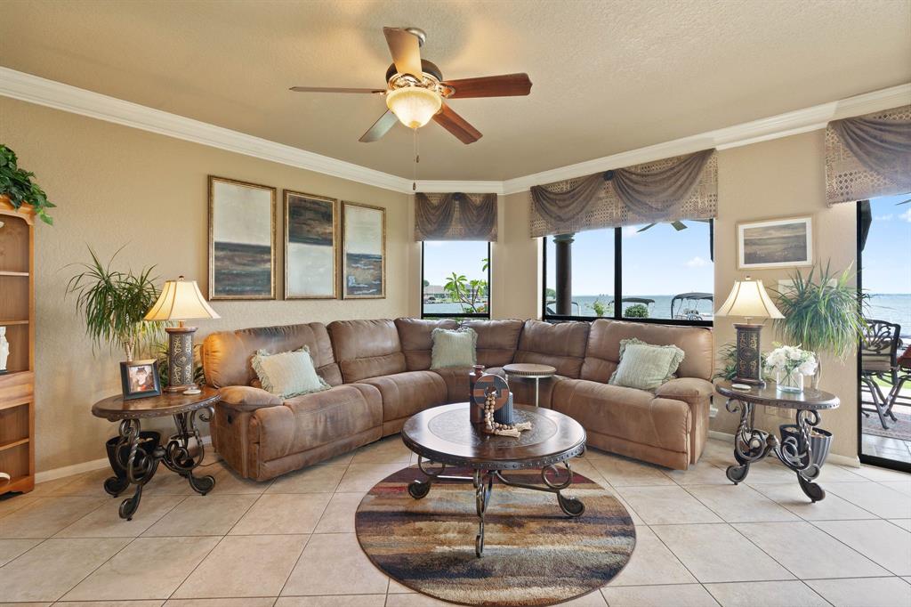 2117 Gunwale Circle, Willis, Texas image 4