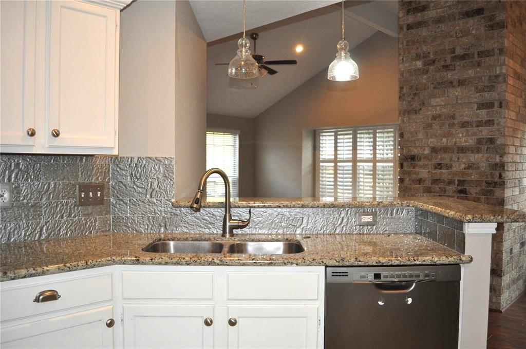 1531 Dan Cox Avenue, Katy, Texas image 10