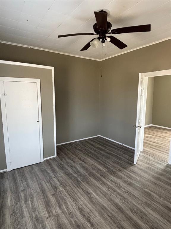 2 N Avenue C