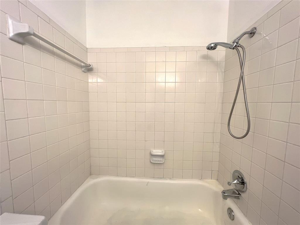 5800 Lumberdale Road #106, Houston, Texas image 34