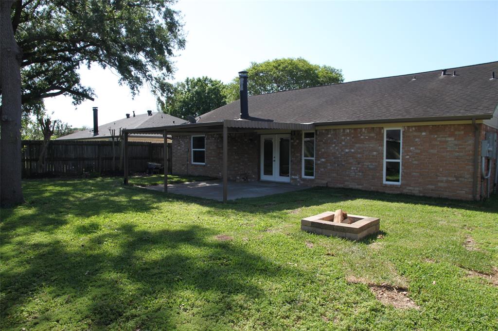 513 N Travis Street, Deer Park, Texas image 23