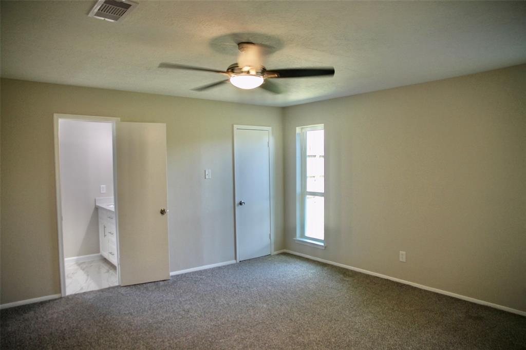 513 N Travis Street, Deer Park, Texas image 16