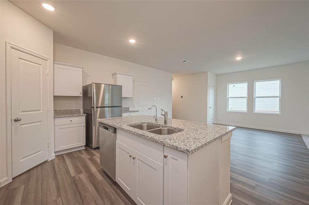 423 Dalloway Street, Conroe, Texas image 12