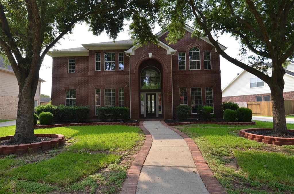 13407 Schumann Trail, Sugar Land, Texas image 2