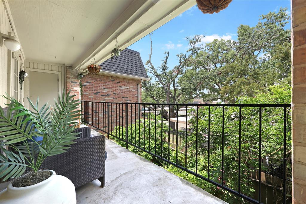 1601 S Shepherd Drive #220, Houston, Texas image 1