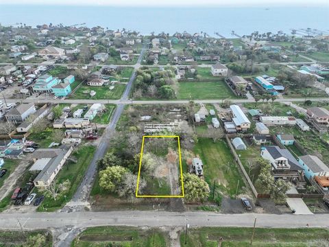 Photo of 1207 11th Street, San Leon, TX 77539 (MLS # 73401699)