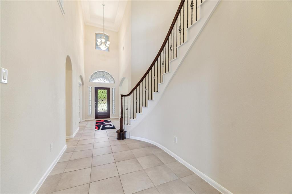 6015 Turner Shadow Lane