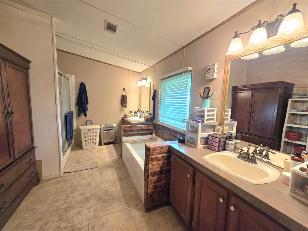 426 County Road 6052, Dayton, Texas image 17