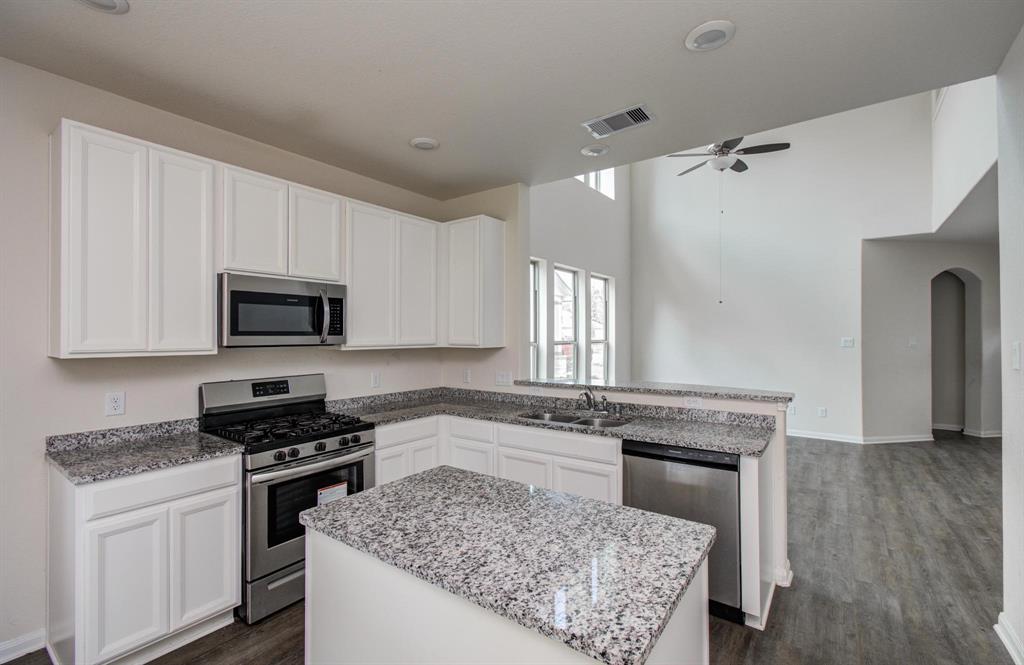 226 County Road 5102f, Cleveland, Texas image 14