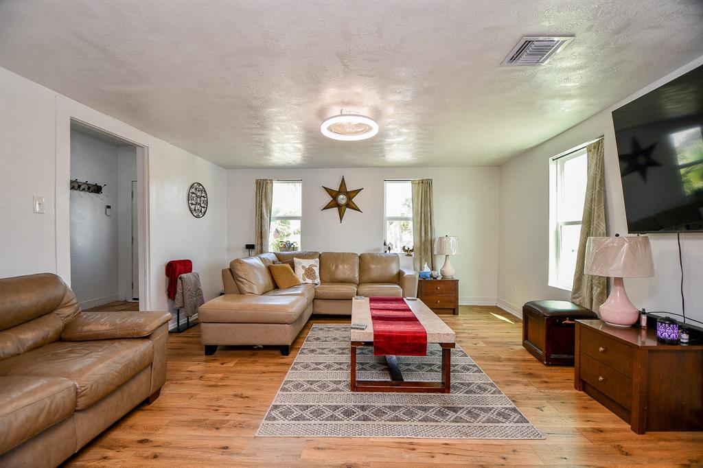 1127 Avenue L, Galveston, Texas image 8