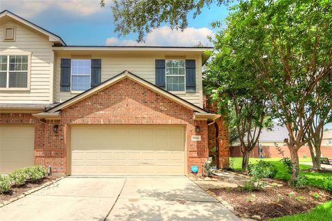 Photo of 5339 Canyon Hollow Drive, Houston, TX 77084 (MLS # 72138664)