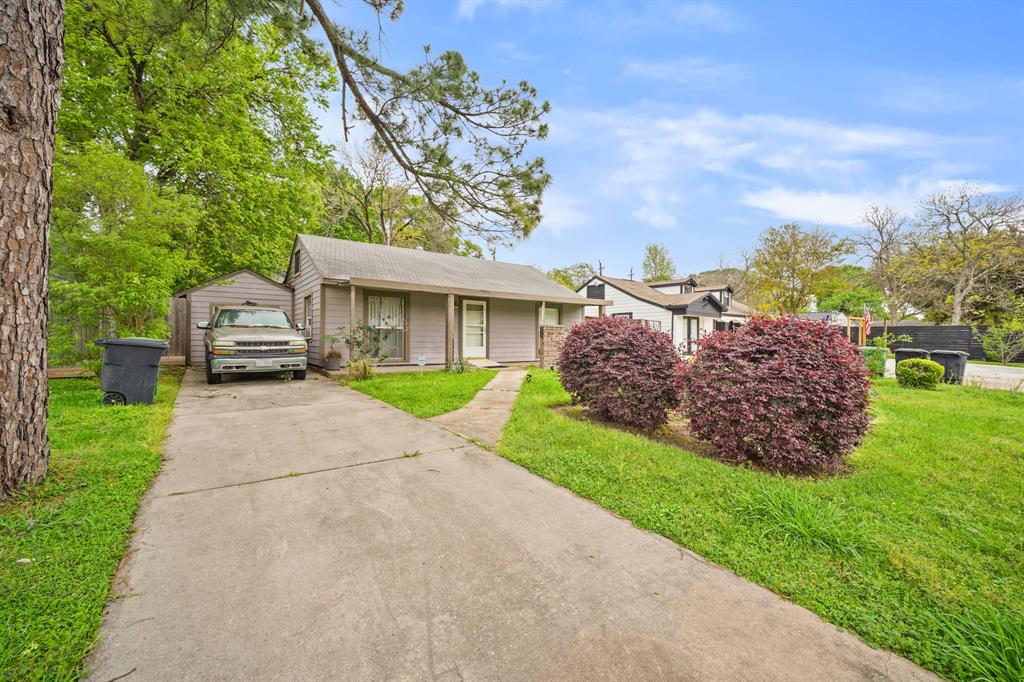 Photo 5 of 6 of 4911 Culmore Drive house