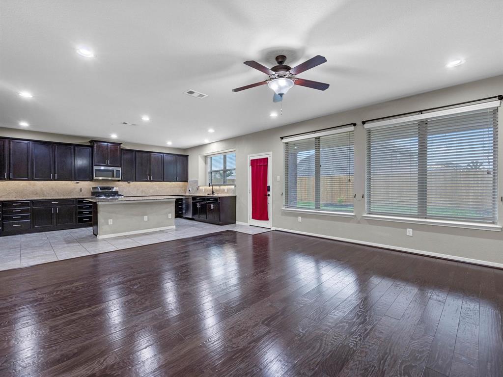 21557 Spear Valley Lane, Porter, Texas image 5