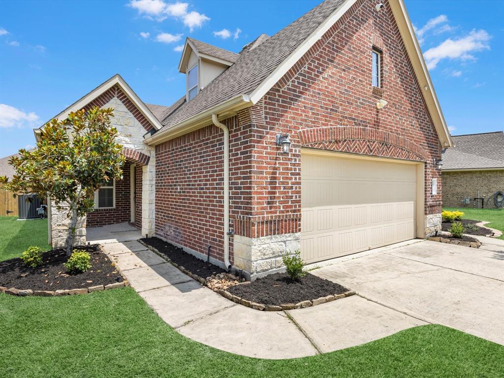 21557 Spear Valley Lane, Porter, Texas image 3