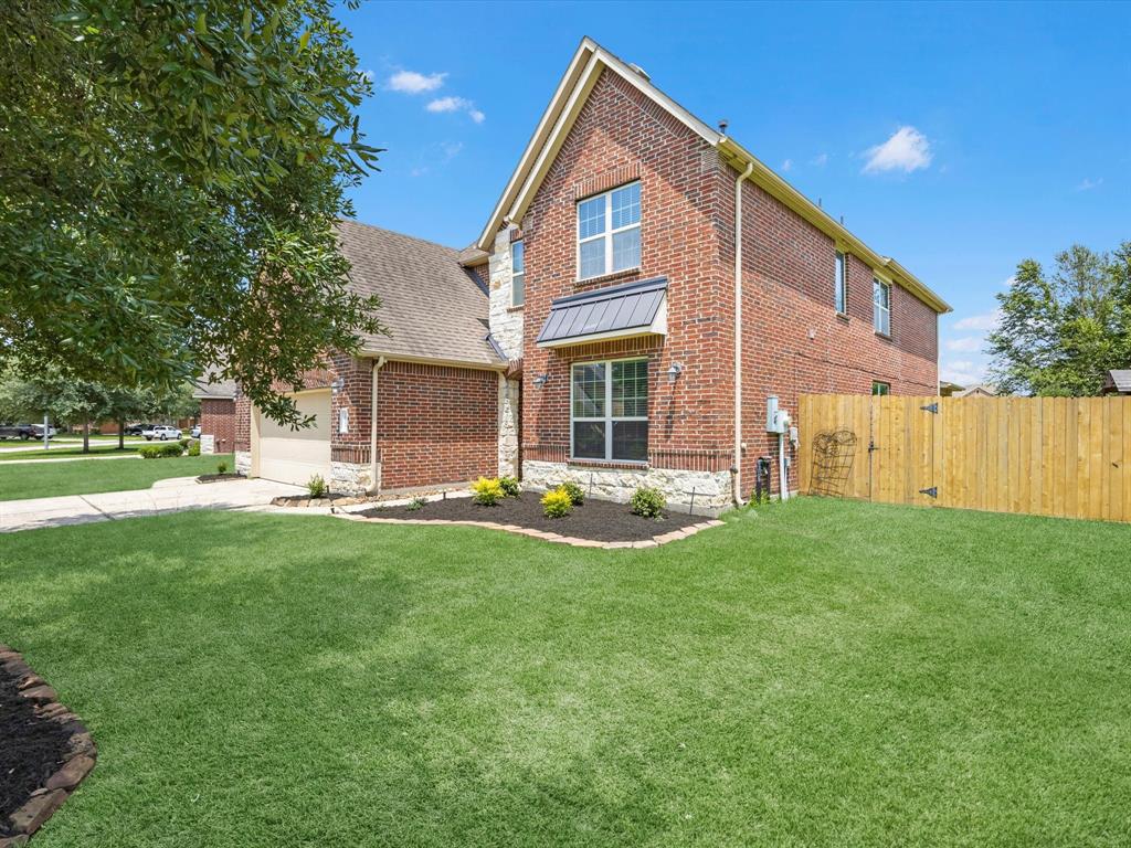 21557 Spear Valley Lane, Porter, Texas image 4