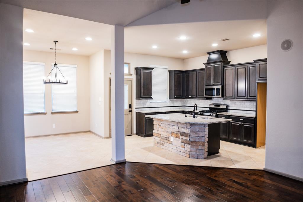 211 Cheswood Forest Place, Montgomery, Texas image 15