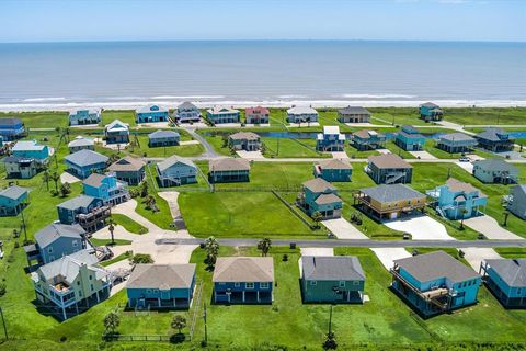 A home in Crystal Beach