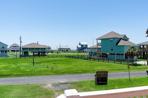 A home in Crystal Beach