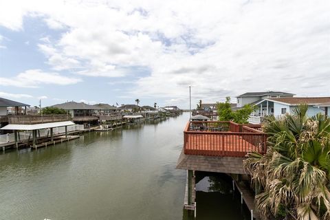 A home in Bayou Vista