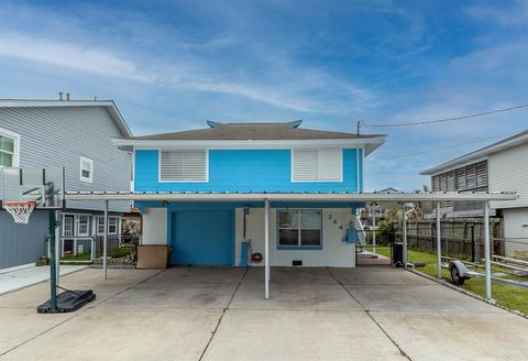 A home in Bayou Vista