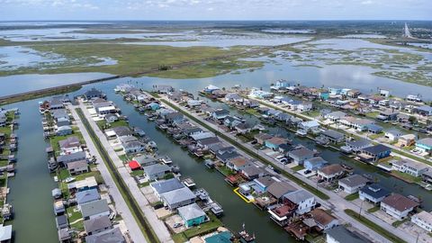 A home in Bayou Vista