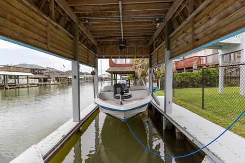 A home in Bayou Vista