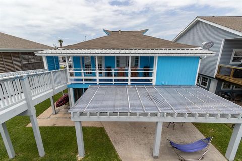 A home in Bayou Vista