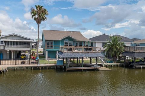 A home in Bayou Vista