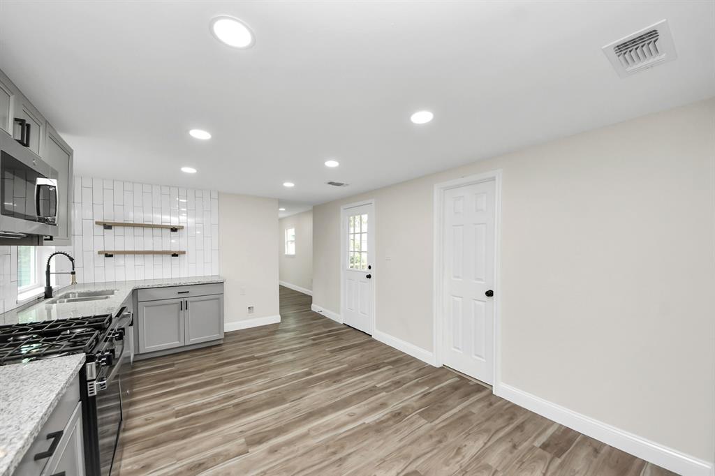 7725 Avenue H, Houston, Texas image 5