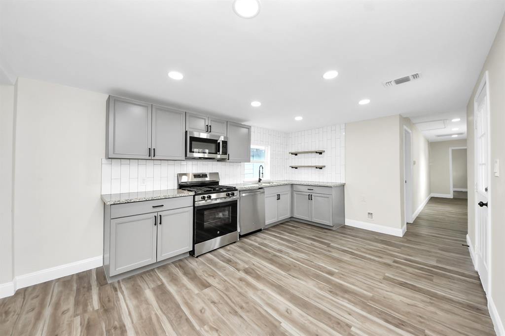 7725 Avenue H, Houston, Texas image 12