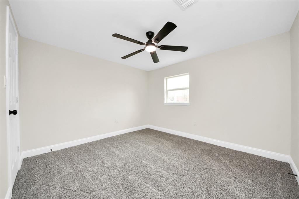 7725 Avenue H, Houston, Texas image 16