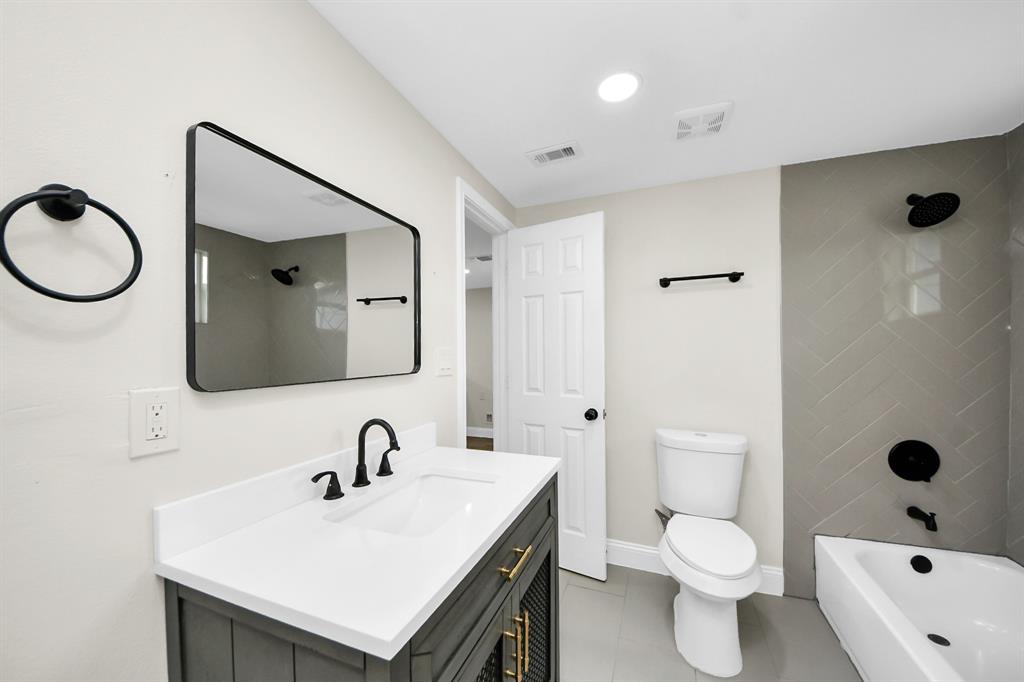 7725 Avenue H, Houston, Texas image 14