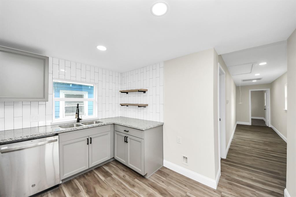 7725 Avenue H, Houston, Texas image 7