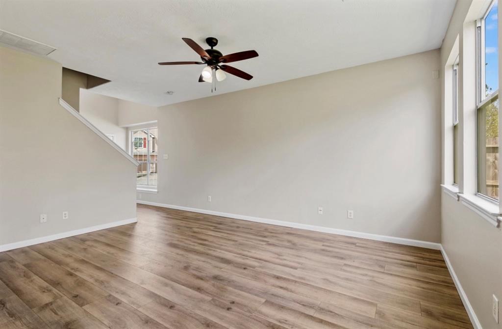 17242 Oakwood Chase Drive, Spring, Texas image 13