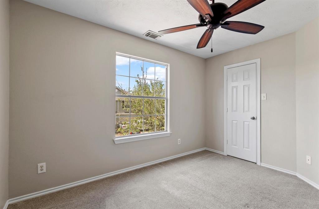 17242 Oakwood Chase Drive, Spring, Texas image 21
