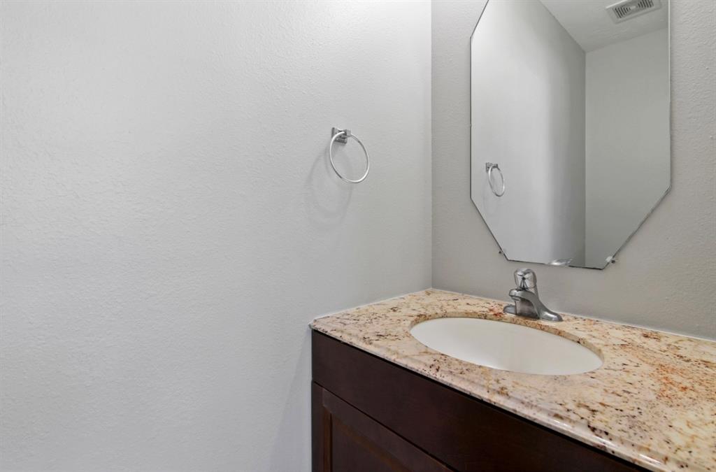 17242 Oakwood Chase Drive, Spring, Texas image 26