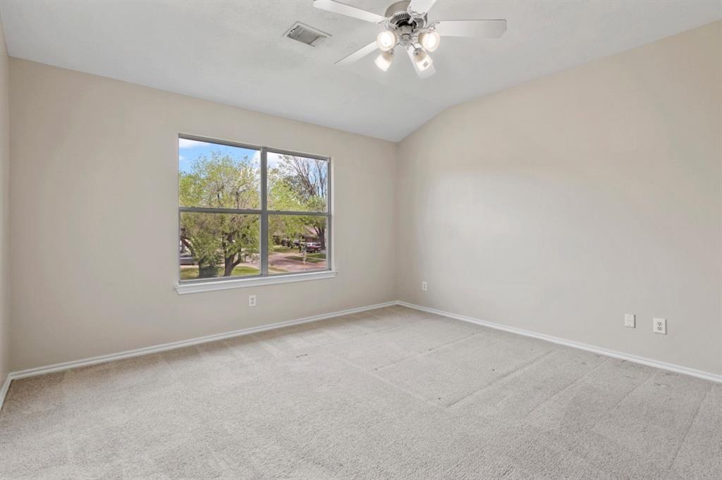 17242 Oakwood Chase Drive, Spring, Texas image 15