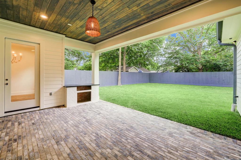 1237 Wakefield Drive, Houston, Texas image 32