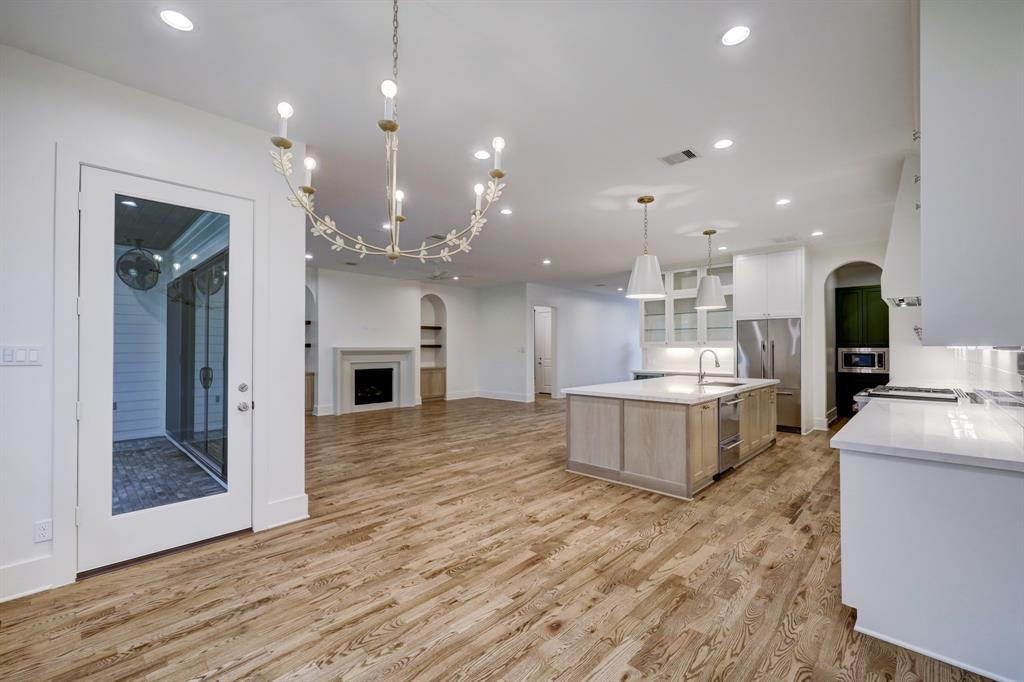 1237 Wakefield Drive, Houston, Texas image 11