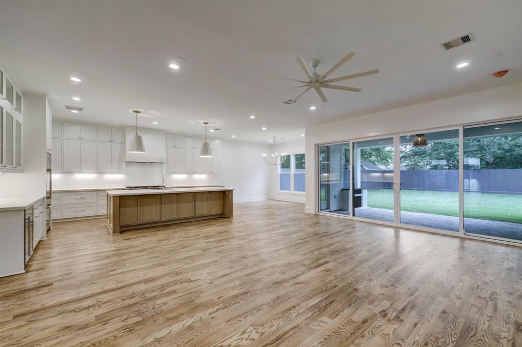 1237 Wakefield Drive, Houston, Texas image 7