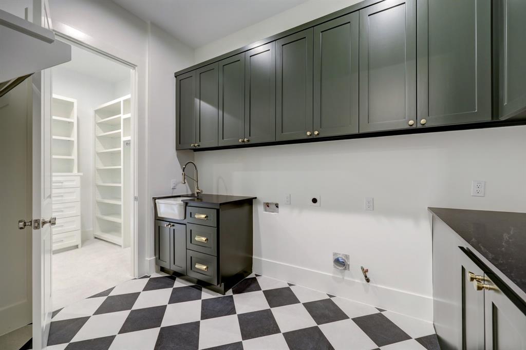 1237 Wakefield Drive, Houston, Texas image 19