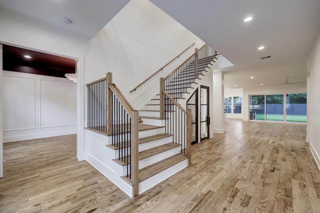 1237 Wakefield Drive, Houston, Texas image 3