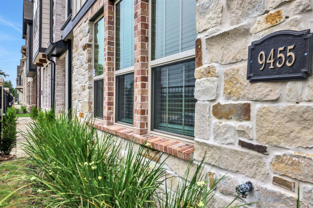 9455 Towne Lake Parkway