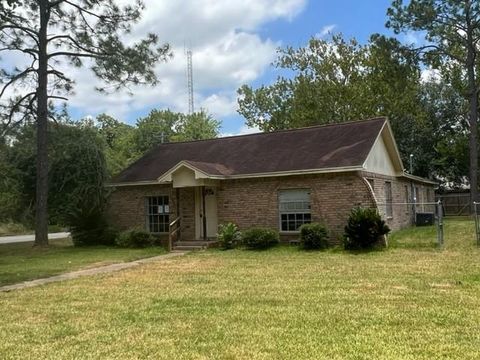 A home in Angleton