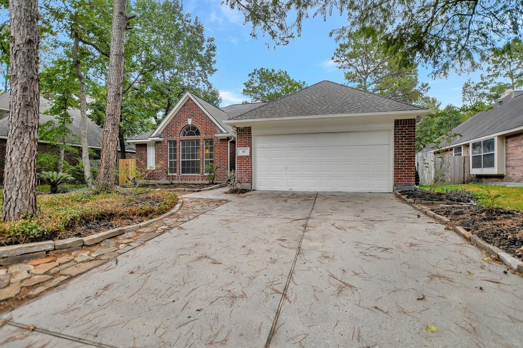 67 N Winterport Circle, The Woodlands, Texas image 3