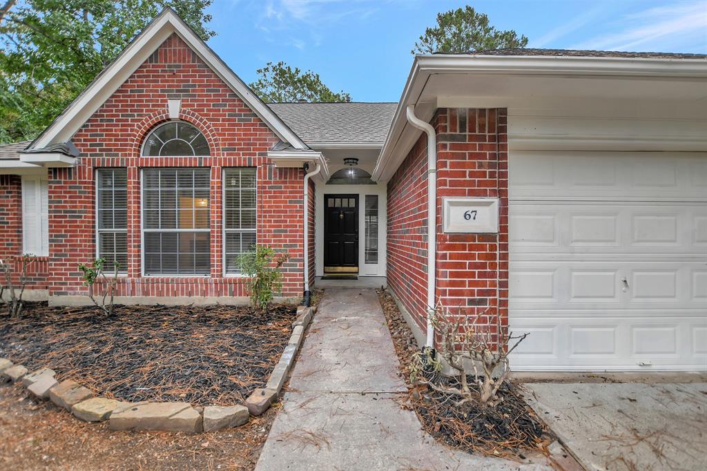 67 N Winterport Circle, The Woodlands, Texas image 5