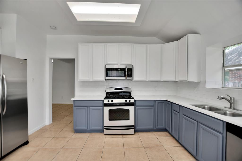 67 N Winterport Circle, The Woodlands, Texas image 20